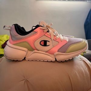 CHAMPION WOMEN SHOES SIZE 9